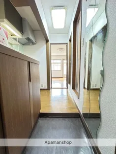 レーベン21【202号室】の玄関