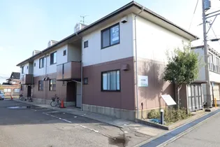 ロビュスト三栄の画像