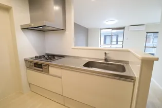 トリヴァンベール【2階】のキッチン