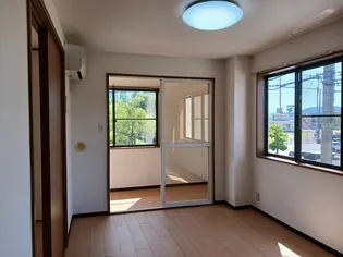 ステイズⅡ【2階】の居間