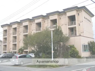 山梨県中央市西新居【マンション】の外観