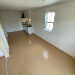 アークス川手 B【2階】の居間