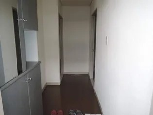 サンガーデンセレス【301号室】の玄関