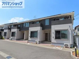 イースト ヴィレッジB【2階】の外観