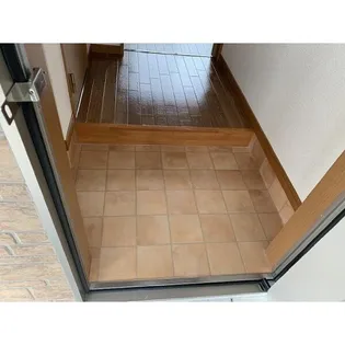 サニーウェル【1階】の玄関