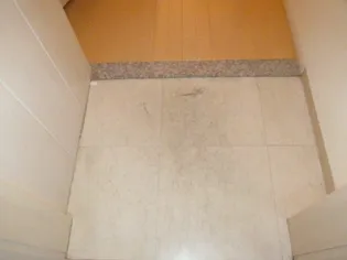 アクシス三本木【3階】の玄関