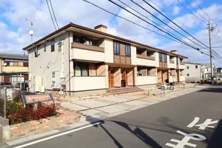 ロマンダムール【2階】の外観