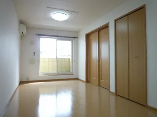 シュティル デーア【2階】の居間