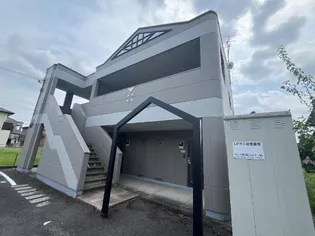 レシェンテⅥ【2階】の外観