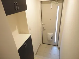 コンフォートMILTY【2階】の玄関