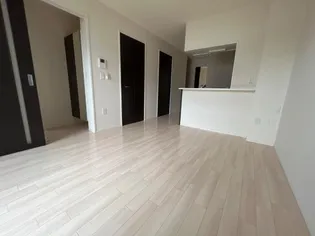 LUCEN【1階】の居間