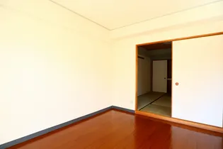 アン・ジュール【2階】の内装