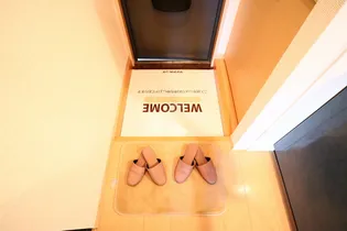 コンフォートアベニュー【1階】の玄関