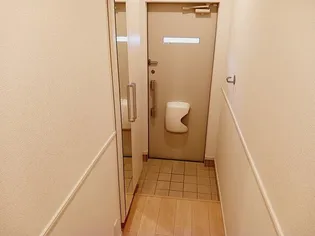 アート ハラン Ⅰ【2階】の玄関