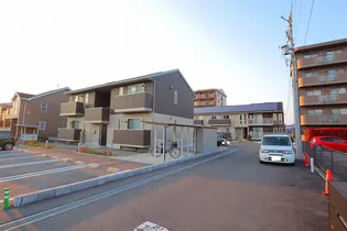 ルーセント【1階】の外観