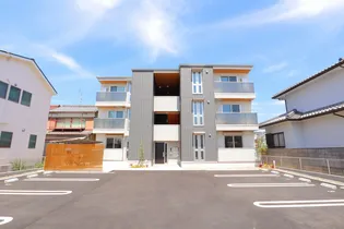 セリシア則武の画像