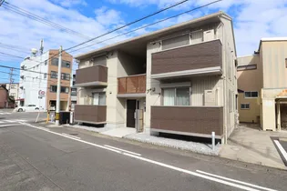 LILY 根村の画像