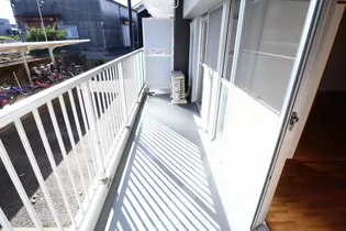 アン・ジュール【1階】の内装