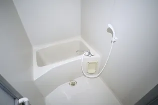 アン・ジュール【1階】の風呂