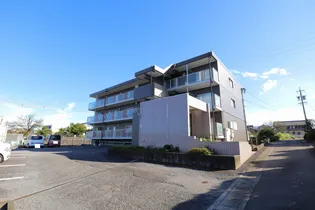 アン・ジュール【2階】の外観