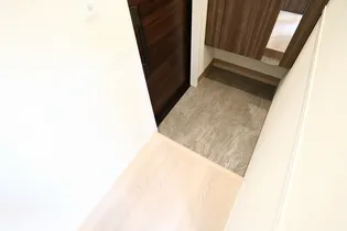 CELESTE(セレスト)【2階】の玄関