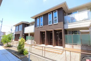 カルペスターレ【2階】の外観