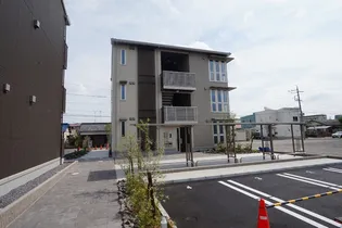 エルフォルク WESTの画像