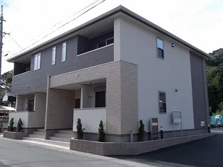 コン・エスプランサ【2階】の外観