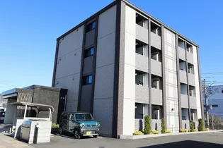 ステーション シン【2階】の外観