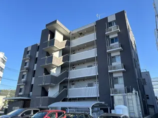 メルキオール【1階】の外観