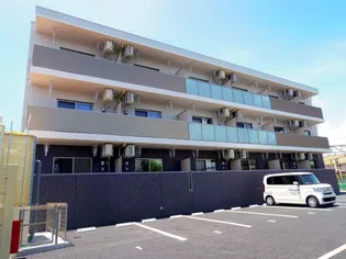 アラモ ファミリア【1階】の外観