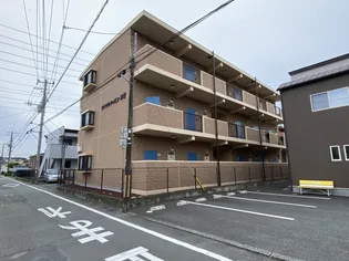 ロイヤルキャビン井坂【1階】の外観