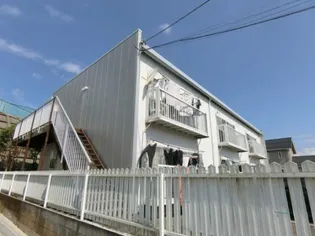 エステートピア関野【2階】の外観