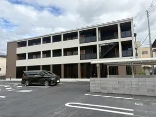 ロイヤル長伏の画像