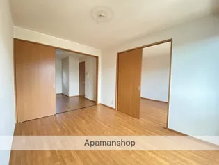 グレイスせせらぎ【2階】の居間