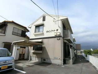 ヴァンコートIII【2階】の外観