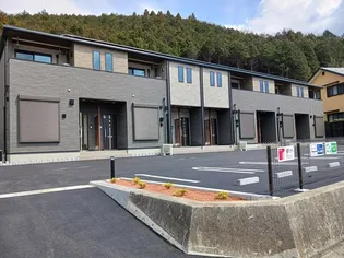 デュランダーナ【2階】の外観