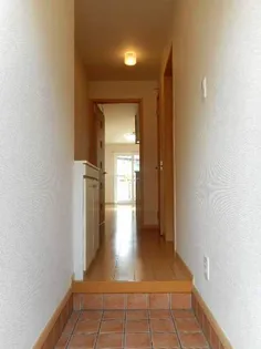 グラン・エスト V【1階】の玄関