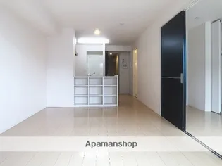 カルミア【101号室】の居間