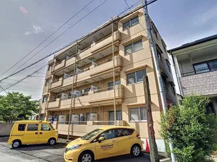 ハイネス吉原【3階】の外観