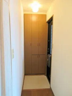 メルヴェーユ【A102号室】の玄関