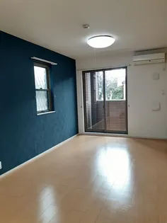 エンジェルスクエア【1階】の居間