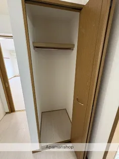 メローネINN【2階】の内装