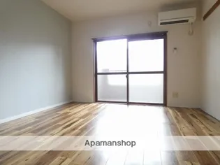 マンションアトラスⅡ【1階】の居間