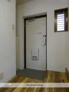 マンションアトラスⅡ【1階】の玄関