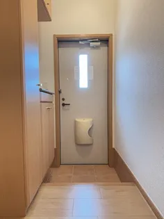 レーベンⅢ【2階】の玄関