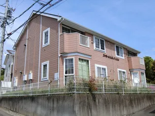 ファミールNAKAYAMA【2階】の外観