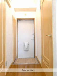 ラ ソーティム ドゥ プリムベル【3階】の玄関