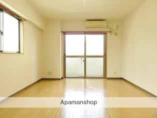 ROYAL ITAYA【506号室】の居間