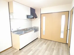 SURPLUSホープ【2階】の内装